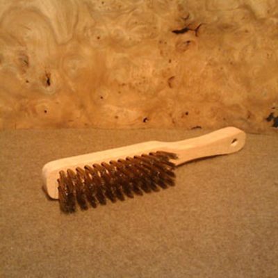 Brosse acier laitonne à  manche