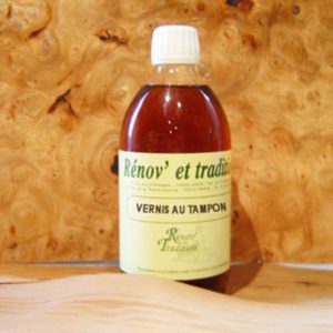 Vernis au tampon blond